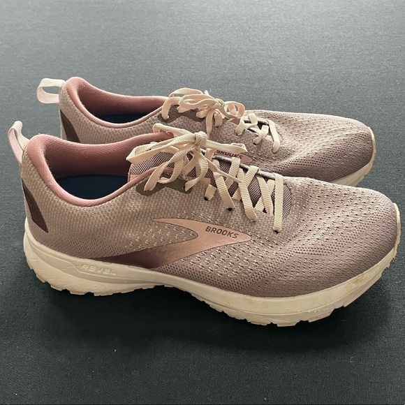 Brooks Women's Revel 4 Running Shoes size 9.5 - Picture 4 of 9